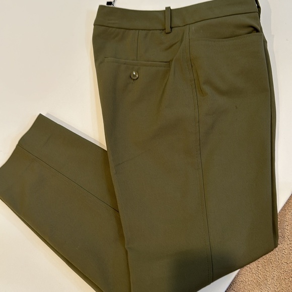 MNG 8 dress pants green khaki front and back pockets - Picture 7 of 9
